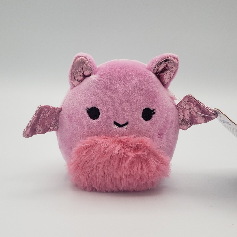 Squishmallows Halloween Mystery Capsule 2025 Sheena the Pink Vampire Bat 4" NWT - Picture 2 of 4